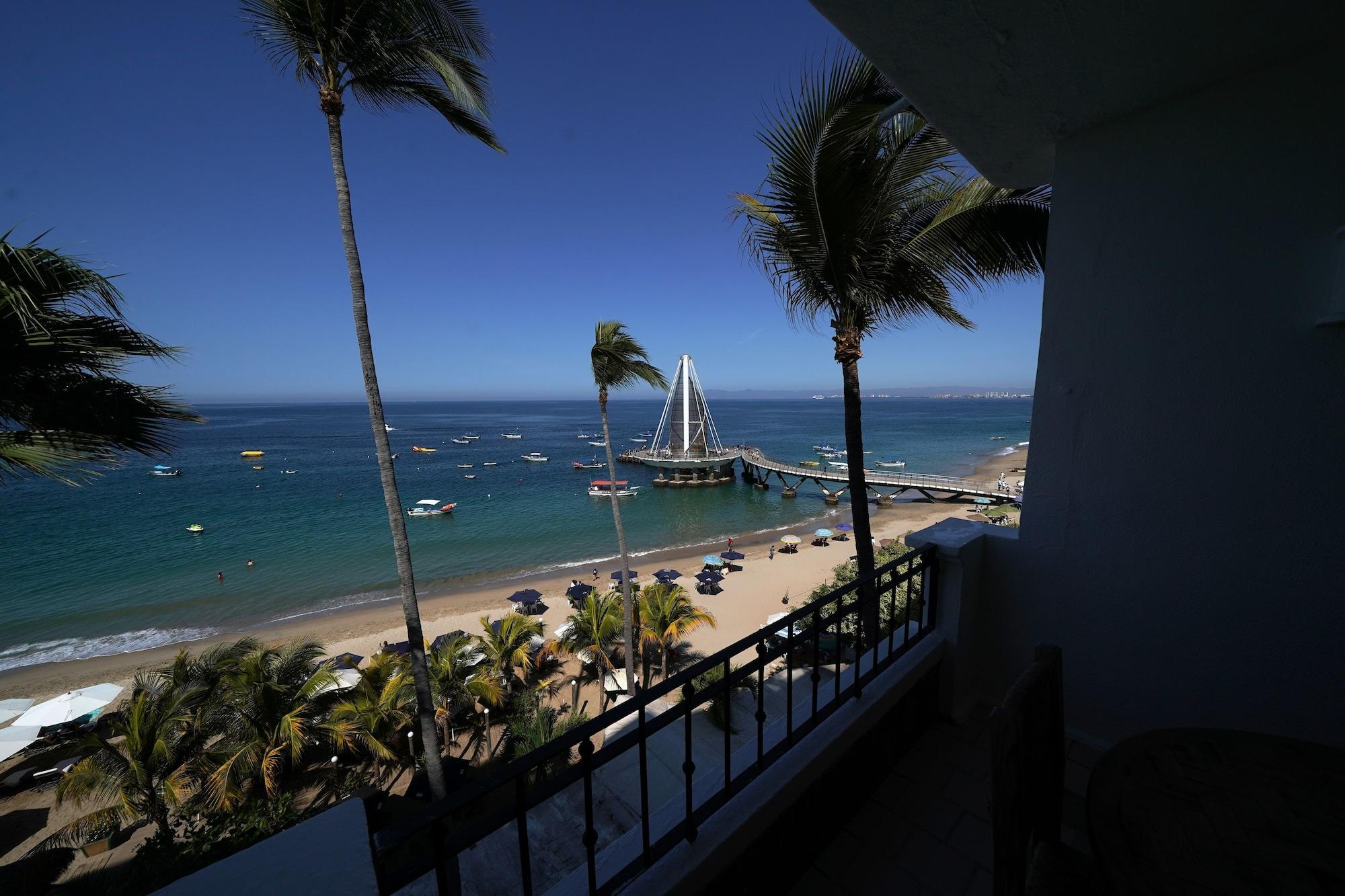 Emperador Vallarta Beachfront Hotel And Suites Puerto Vallarta Exteriér fotografie