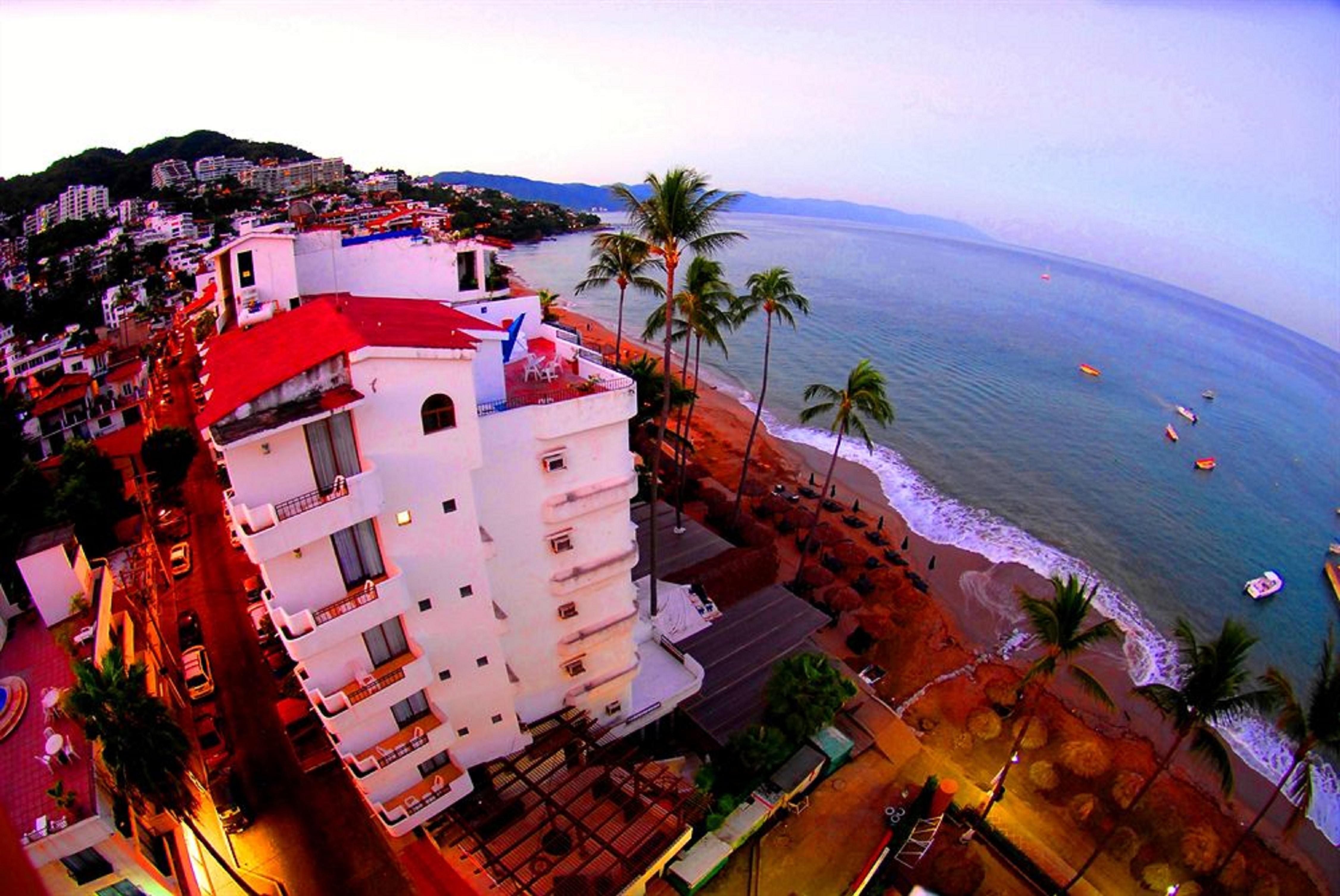 Emperador Vallarta Beachfront Hotel And Suites Puerto Vallarta Exteriér fotografie