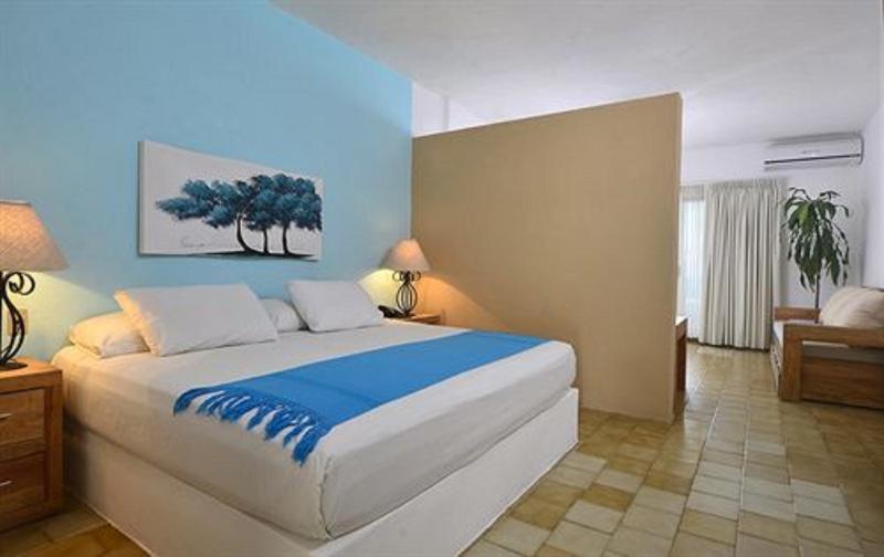 Emperador Vallarta Beachfront Hotel And Suites Puerto Vallarta Pokoj fotografie